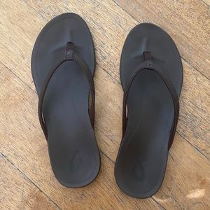 OluKai Minimalist Sandal